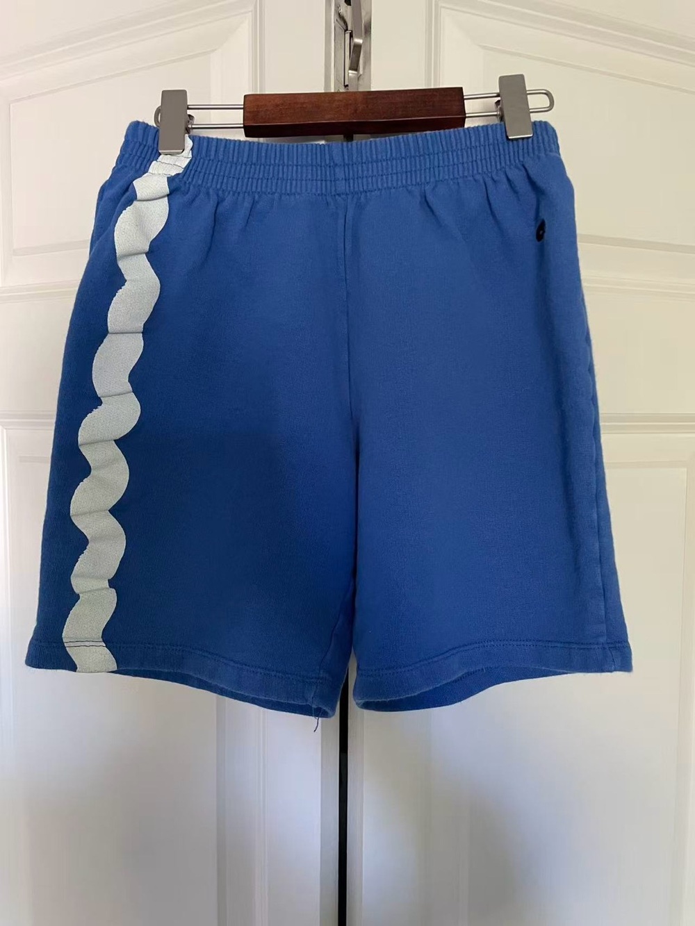 Beau love kids Casual Drawstring Shorts with Side Wave Stripe 8-9 years old